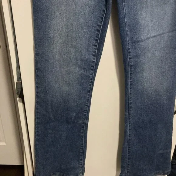 Kensie jeans vintage luxe Size 10/30 The High Rise Bootcut Cute Blue Distressed - Picture 2 of 6